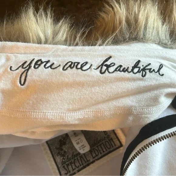 Vintage Lululemon Scuba Hoodie with detachable faux fur, EUC, size 12 - Picture 6 of 7